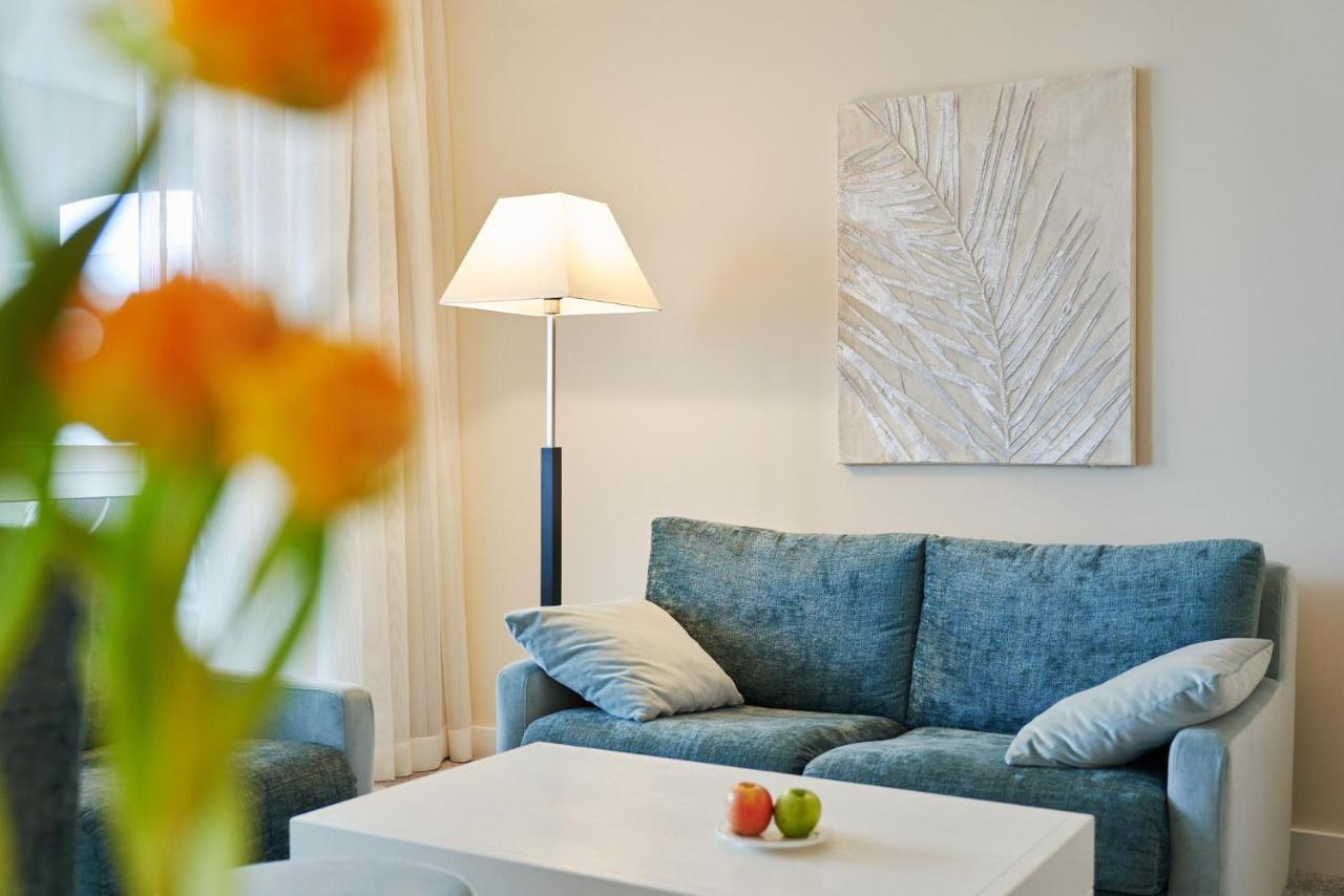 Strandhotel Duenenmeer - Adults Only Dierhagen Exterior photo