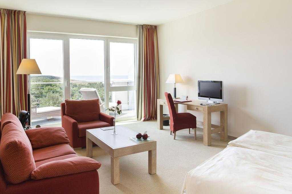 Strandhotel Duenenmeer - Adults Only Dierhagen Room photo