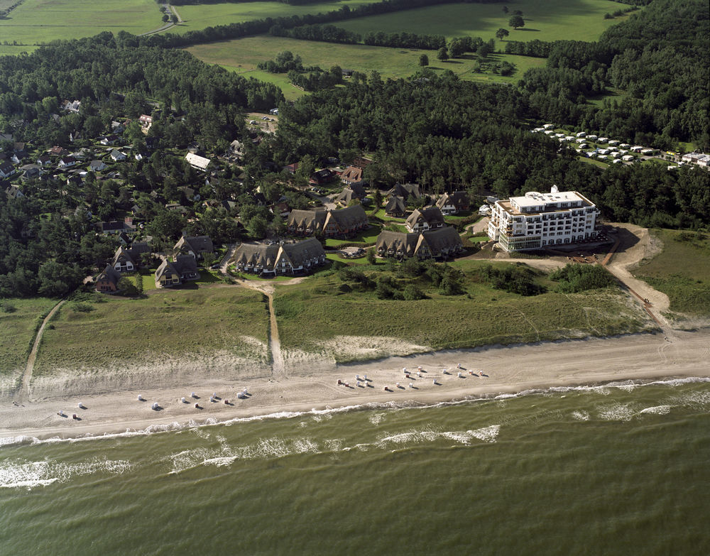 Strandhotel Duenenmeer - Adults Only Dierhagen Exterior photo